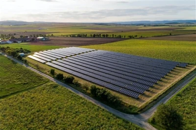 Abraçando o Sol: uma jornada pela tecnologia de energia solar